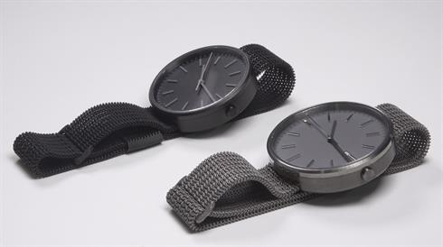 Uniform Wares M40 PreciDrive calendar watch in brushed steel with natural titanium bracelet